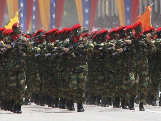 Ejército de Venezuela ratifica “lealtad incondicional” a presidente Chávez